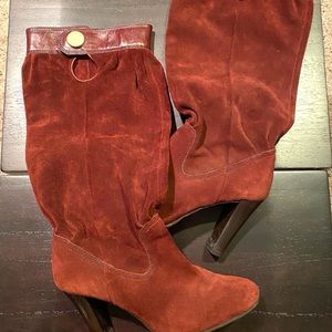 Suede boots
